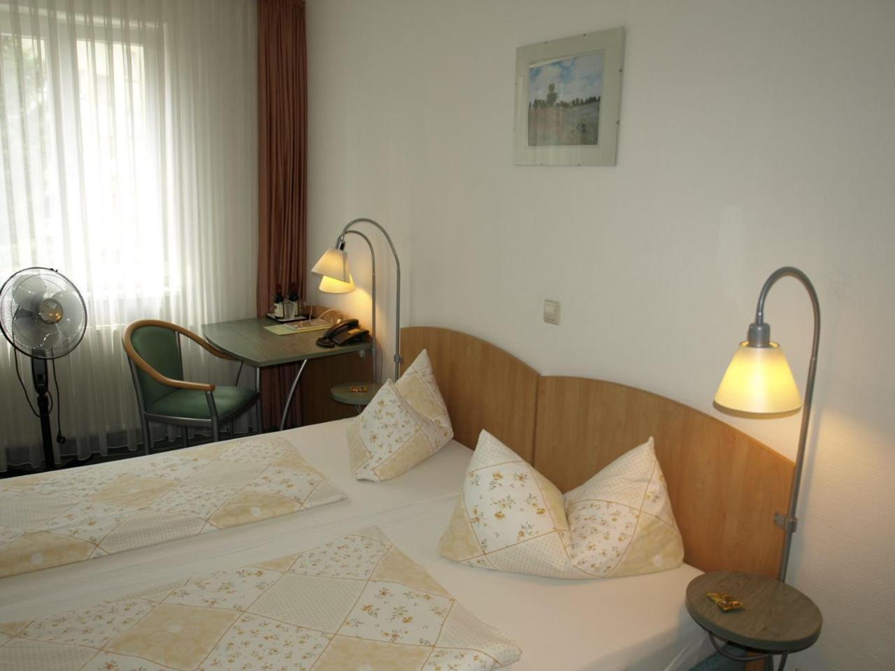 שטוטגרט Central-Classic Hotel מראה חיצוני תמונה