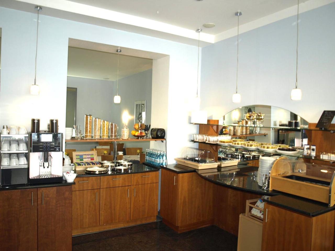 שטוטגרט Central-Classic Hotel מראה חיצוני תמונה