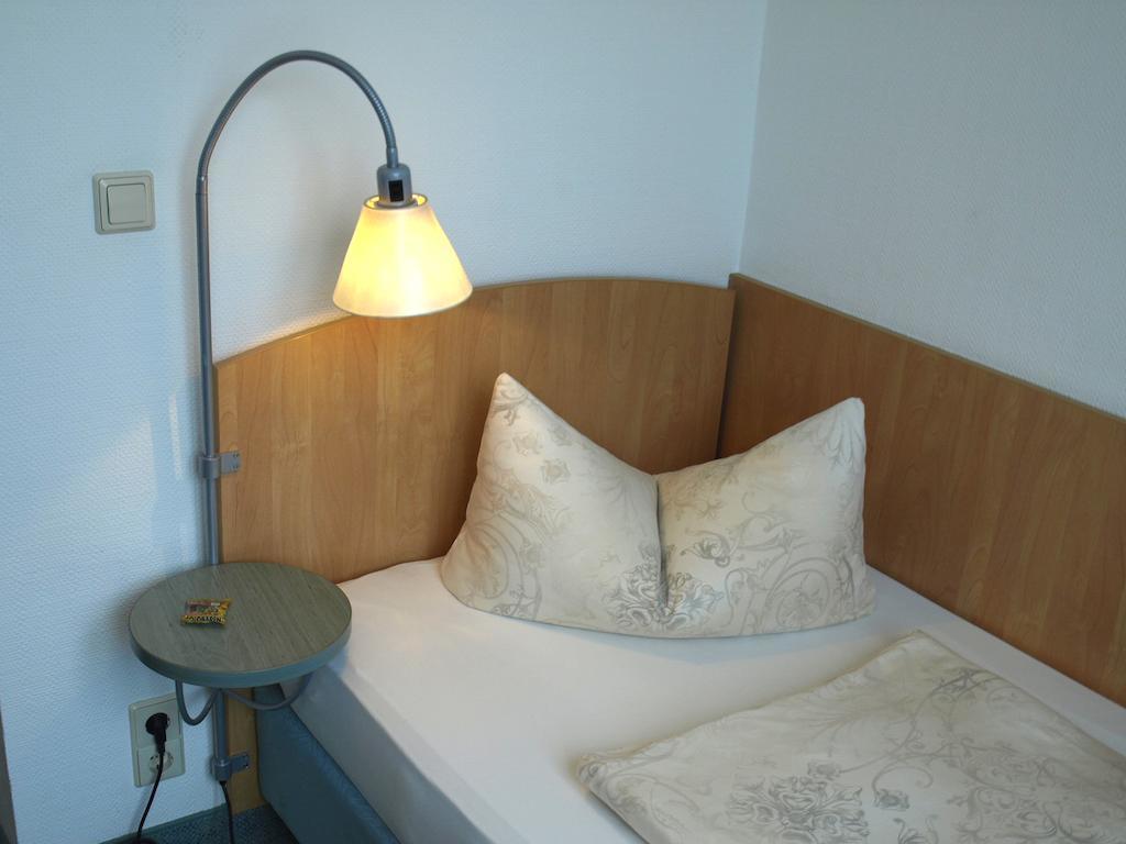 שטוטגרט Central-Classic Hotel חדר תמונה