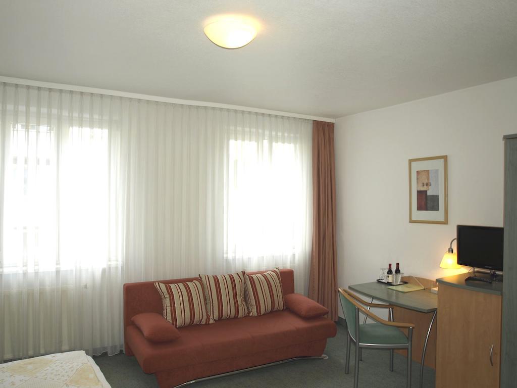 שטוטגרט Central-Classic Hotel חדר תמונה